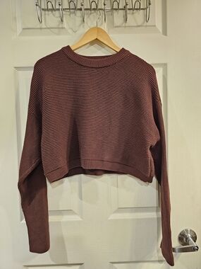 Cropped Ribbed Knit Sweater
